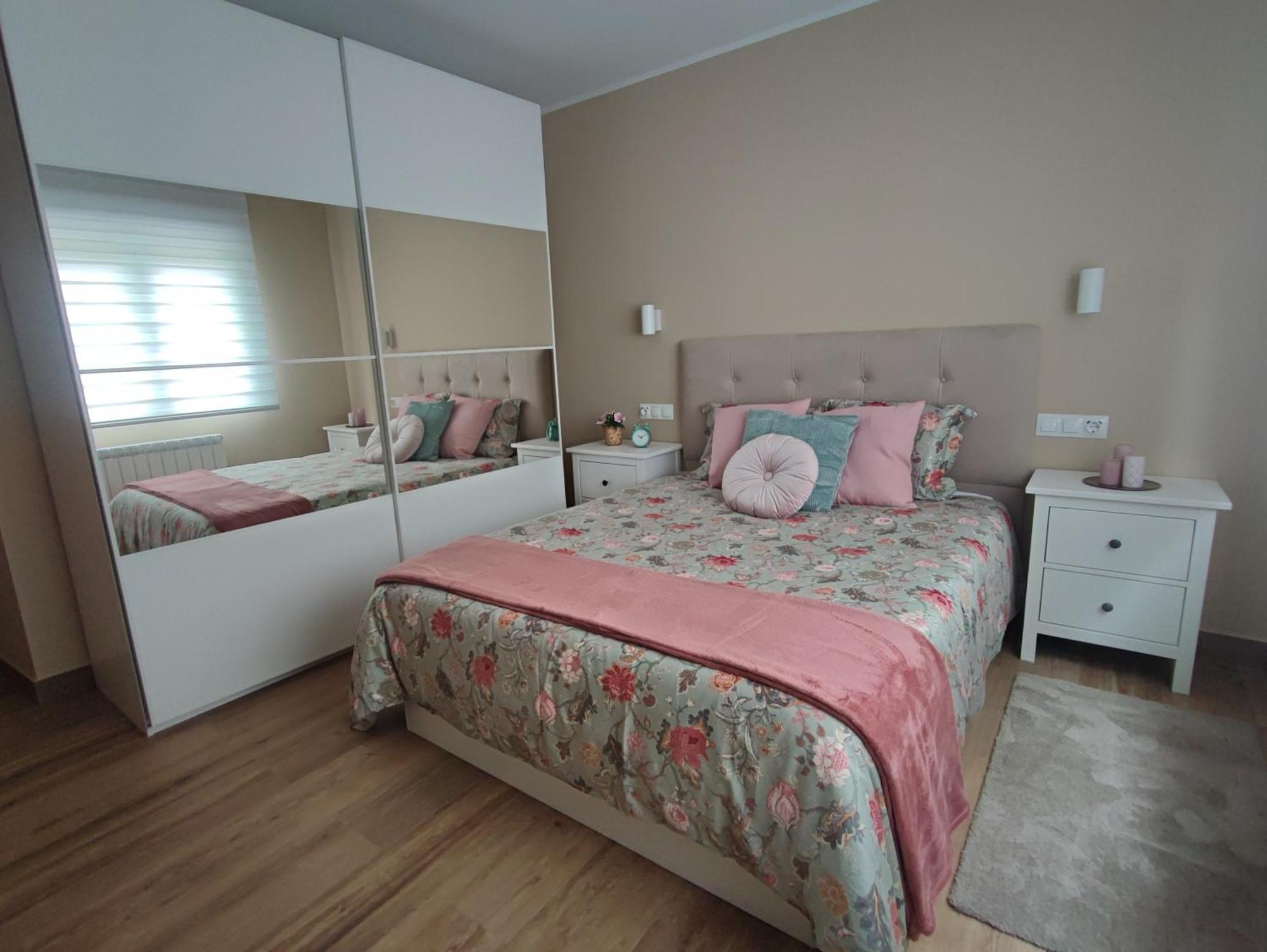 Apartamento Gael- Plaza Espana Aviles Ngoại thất bức ảnh