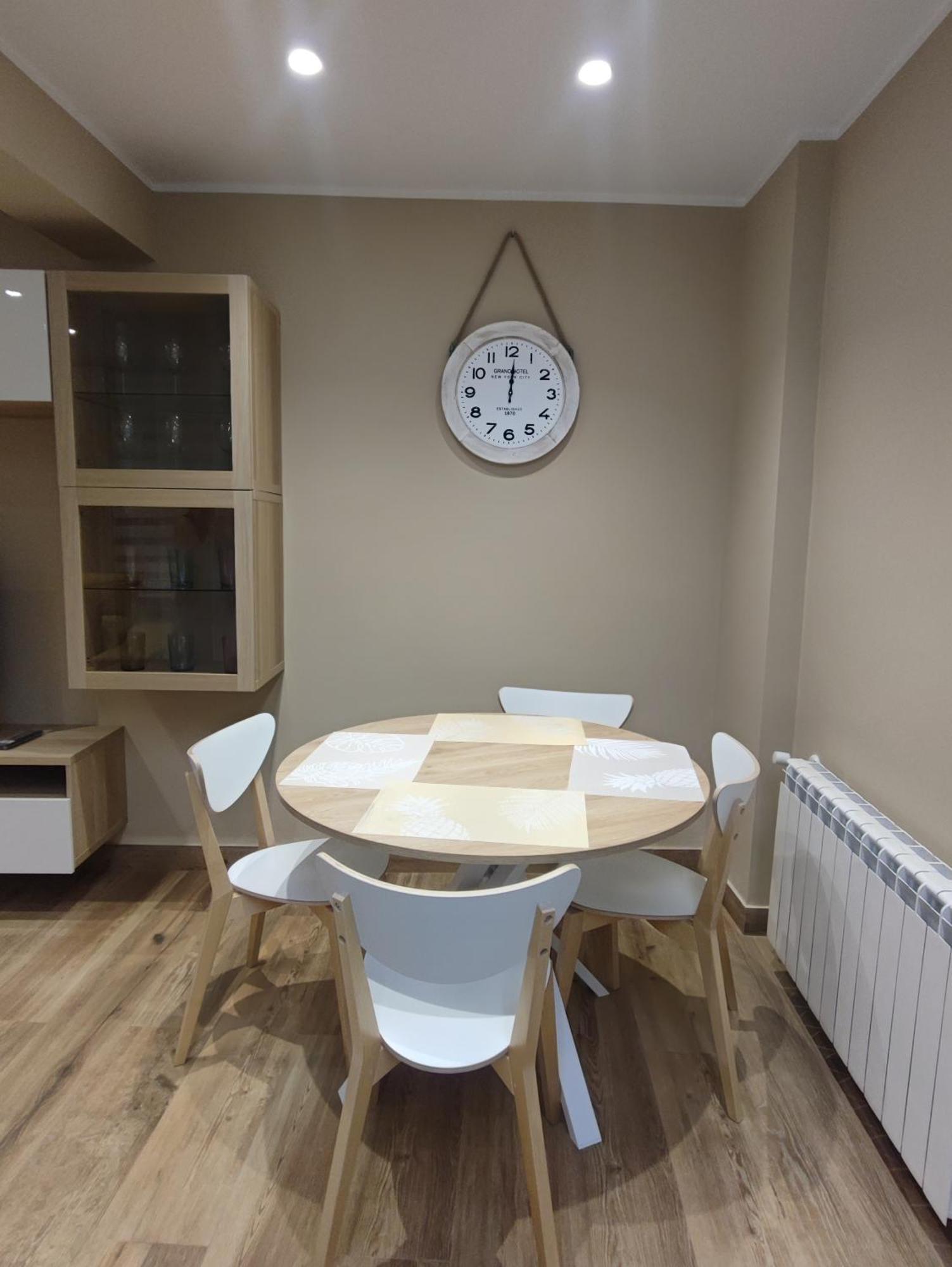 Apartamento Gael- Plaza Espana Aviles Ngoại thất bức ảnh